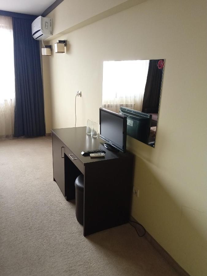 Park Hotel Stratesh Ловеч Экстерьер фото